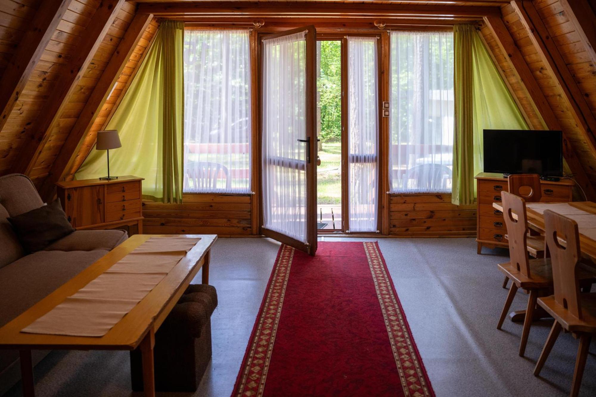 Villa "Lesne Ustronie" Byslaw Exterior foto